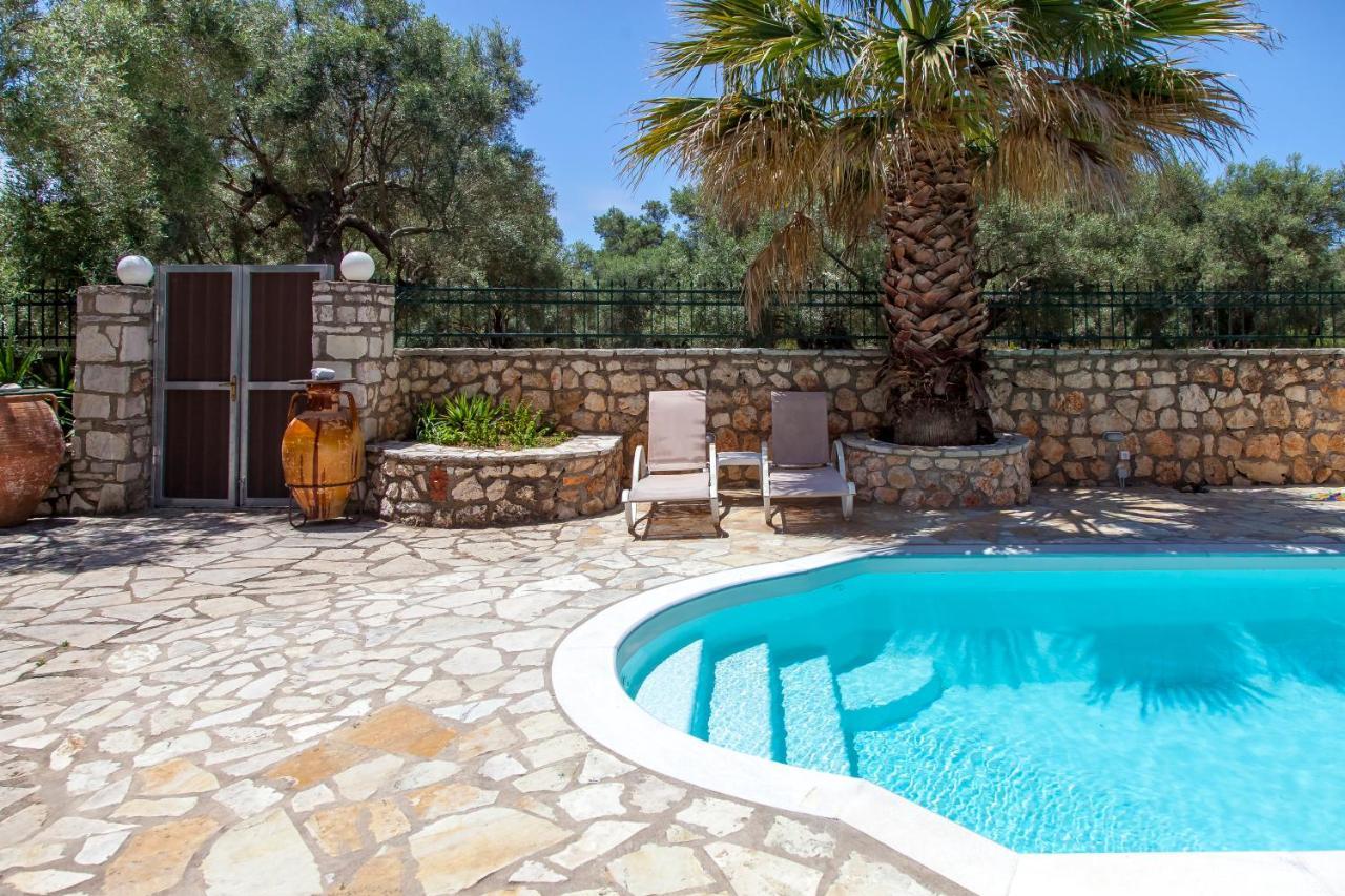 Villa Elite Escape Tsoukaládhes Exterior foto